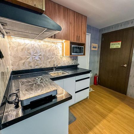 Ferienwohnung The Loop 2Br Fully Furnished Corner Unit W Balcony Cagayan de Oro Exterior foto
