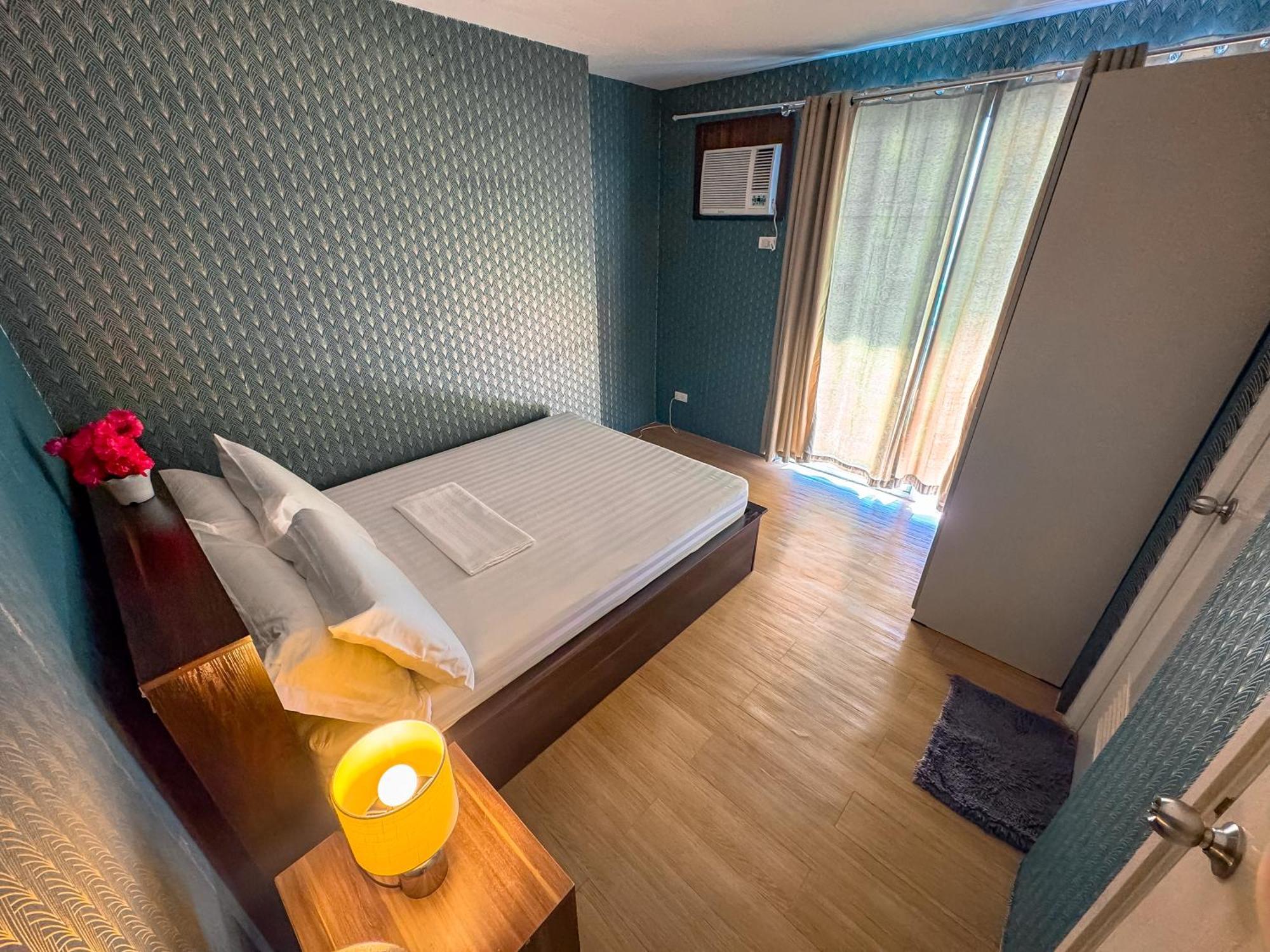 Ferienwohnung The Loop 2Br Fully Furnished Corner Unit W Balcony Cagayan de Oro Exterior foto